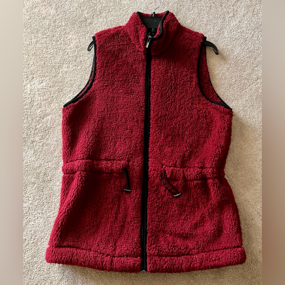 Jones New York Burgundy Fleece Vest Brand new with tags